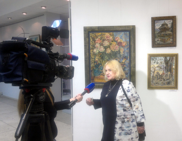 Татьяна Вавржина дает интервью калужским СМИ